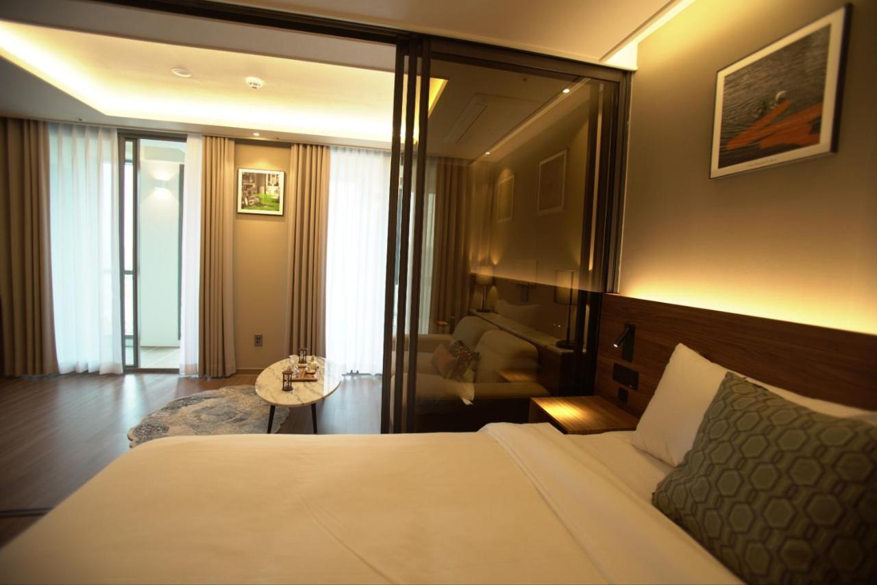 Sienna Ambassador Residence Пусан Екстериор снимка