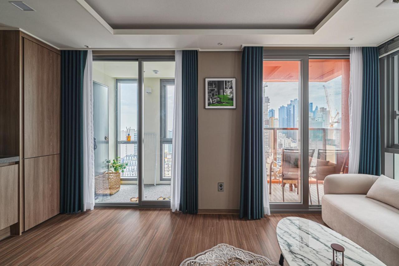 Sienna Ambassador Residence Пусан Екстериор снимка